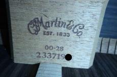 Martin 00-28 / Old Decal Logo・14F-Joint・Waverly Open Back Peg・Herringbone Binding・Diamond Inlay・Solid Sitka Spruce Top・Solid Indian Rosewood Side and Back【With Martin Hard Case】2019年_13