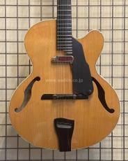 Linda Manzer Studio Archtop_3