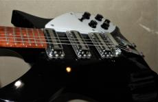 Rickenbacker 350V63_7