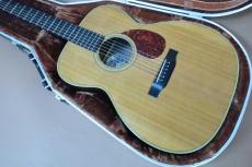 Collings OM2H / Solid Sitka Spruce Top・Solid Rosewood Side and Back・Original Waverly Peg・Herringbone Binding・Diamond Inlay・Lacquer finish・Tortoises Color Pick guard・Pre-war Scalloped Advanced X-pattern【With Ma_2