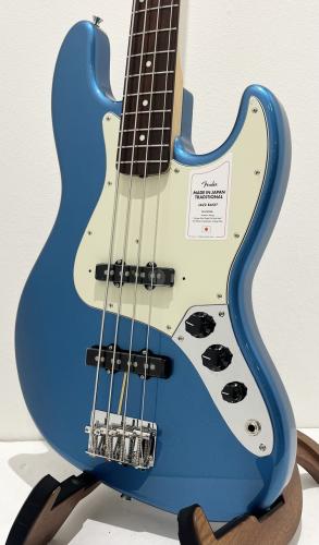 Fender Made in Japan Traditional 60s Jazz Bass, Rosewood Fingerboard / Lake Placid Blue