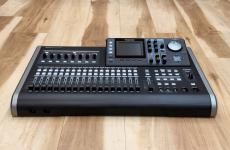 TASCAM DP-24SD 24track SD/SDHC MTR_3