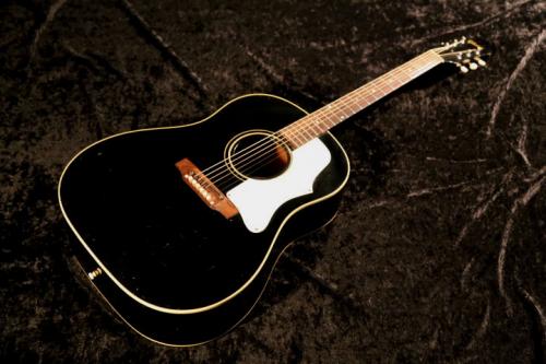 Gibson J-45　ハカランダ指板　　レアカラー　エボニー・ブラック　　BLACK・Ebony