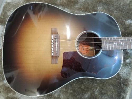 Gibson J-45 Custom Shop