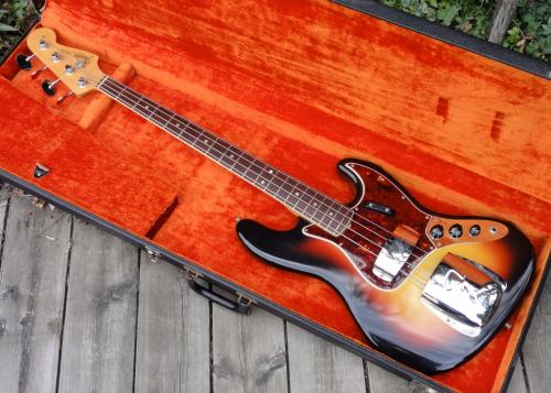 Fender '66 Jazz Bass