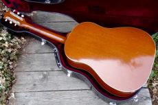 Gibson J-50_5