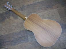 Larrivee P-03_2