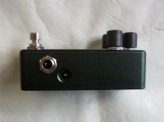 One Control  Hooker's Green Bass Machine_4