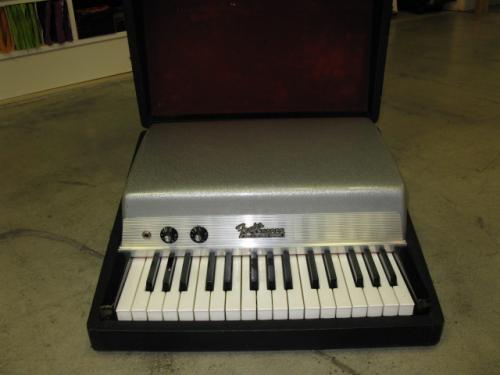 Fender Rhodes Piano Bass