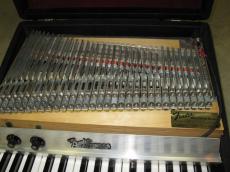 Fender Rhodes Piano Bass_3