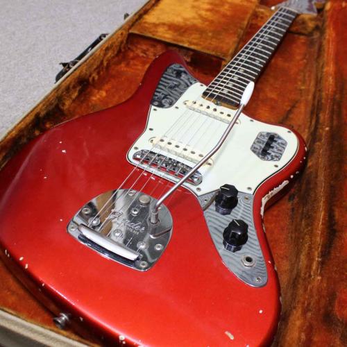 Fender Jaguar  CAR/R 1965年製です