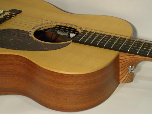 Martin 000X1AE
