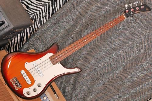 YAMAHA SBV-500　/　サンバースト　/　ミント・コンディション!