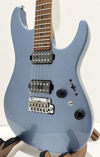 Ibanez AZ2402 / ICM (Ice Blue Metallic)