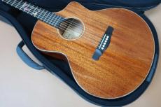 　NATASHA JC-3 / Solid Mahogany Top・Solid Mahogany Side and Back・Mahogany 5P-Neck・Ebony Fingerboard and Bridge・Head and Fingerboard Grapes Inlay 【With Original Gig Case】 2023年製_2