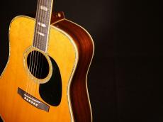 Martin D-45【1977年製 生産数76本 奇跡のノークラック 当店フルメンテナンス済!】先ず解説試奏動画をご覧下さいませ。_2