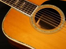 Martin D-45【1977年製 生産数76本 奇跡のノークラック 当店フルメンテナンス済!】先ず解説試奏動画をご覧下さいませ。_11