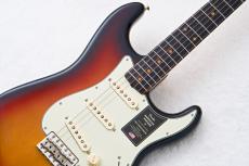 Fender American Vintage II 1961 Stratocaster 3Tone Sunburst 【3.57kg】【V2562918】_4