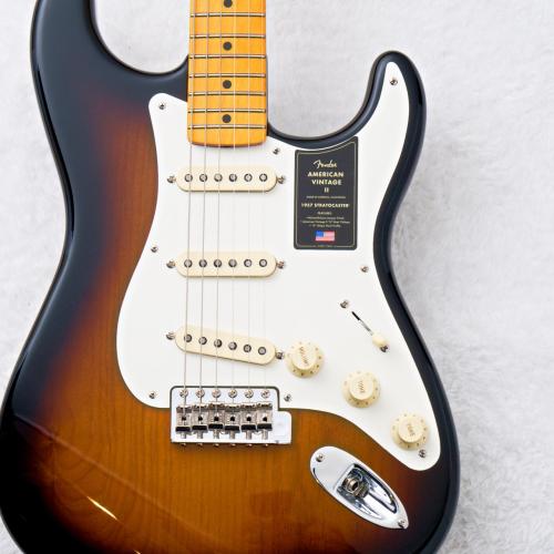 Fender American Vintage II 1957 Stratocaster -2Tone Sunburst-【3.47kg】【趣のある杢目】
