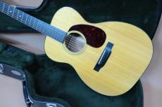 Martin 00-18 Standard / Old Decal Logo・Open Back Peg・Solid Spruce Top・Solid Mahogany Side and Back・Ebony Fingerboard and Bridge・Tortoiseshell Color Pick-guard【With Original Case】2017年製_2