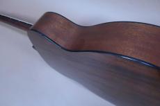 Martin 00-18 Standard / Old Decal Logo・Open Back Peg・Solid Spruce Top・Solid Mahogany Side and Back・Ebony Fingerboard and Bridge・Tortoiseshell Color Pick-guard【With Original Case】2017年製_4