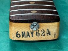 Fender BASS Ⅳ 3CS_11