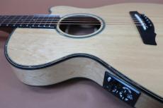 Crews Maniac Sound ES-1500C Premium Limited (Jacaranda) / Venetian Cutaway・Bear Claw Sitka Spruce Top・Birds Eyes Maple Side and Jacaranda Back・Crews RA-02 Pick up【With Original Hard Case】2018年製_13