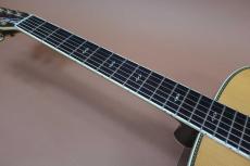 YAMAHA L-8 / Original TM-50G Gold Peg・Solid Ezo Spruce Top・Solid Rosewood Side and Back・Ebony Fingerboard and Bridge・L.R.Baggs Active Pickup・ Tortoise Color  Pick guard【With Martin Gig Case】1979年製_9