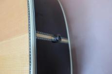 YAMAHA L-8 / Original TM-50G Gold Peg・Solid Ezo Spruce Top・Solid Rosewood Side and Back・Ebony Fingerboard and Bridge・L.R.Baggs Active Pickup・ Tortoise Color  Pick guard【With Martin Gig Case】1979年製_15