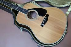 YAMAHA LL-10J / Abalone Trim & Rosette・Solid Spruce Top・New Jacaranda Side and Back・Macassar Ebony Fingerboard and Bridge・Mahogany Neck・Black Pick guard【With Yamaha Hard Case】2001年製_2