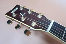 YAMAHA LL-10J / Abalone Trim & Rosette・Solid Spruce Top・New Jacaranda Side and Back・Macassar Ebony Fingerboard and Bridge・Mahogany Neck・Black Pick guard【With Yamaha Hard Case】2001年製_8