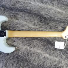 Fender Made in Japan Traditional Late 60s Stratocaster Sonic Blue_6