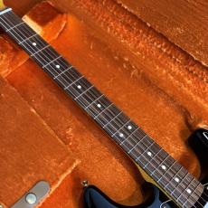 Fender Stevie Ray Vaughan Stratocaster 3 Color Sunburst w/Tortoise Pickguard_6