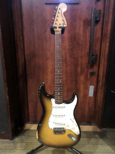 Fender 1970 Stratocaster Sunburst / Rose