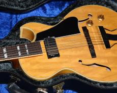 Archtop Tribute AT105 Jr._6