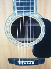 Morris W-250 / Vertical Logo・Schaller Peg・D-45Type Abalone Trim・Hexagons Inlay・Solid Ezo Spruce Top・Solid Jacaranda Side and 2-Piece Back・One Owner【With Martin Replica Case】1981年製_7