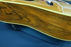 Martin D-28 Custom Brazilian /  Inlay Logo・Diamond Inlay・Herringbone Binding・Solid AA Sitka Spruce Top・Solid Brazilian Rosewood Side and Back・Ebony Fingerboard and Bridge・Long Saddle 【With Marin Blue Case】19_3