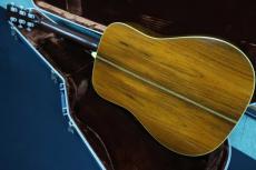 Martin D-28 Custom Brazilian /  Inlay Logo・Diamond Inlay・Herringbone Binding・Solid AA Sitka Spruce Top・Solid Brazilian Rosewood Side and Back・Ebony Fingerboard and Bridge・Long Saddle 【With Marin Blue Case】19_5
