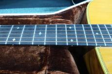 Martin D-28 Custom Brazilian /  Inlay Logo・Diamond Inlay・Herringbone Binding・Solid AA Sitka Spruce Top・Solid Brazilian Rosewood Side and Back・Ebony Fingerboard and Bridge・Long Saddle 【With Marin Blue Case】19_9
