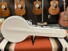 GOLD TONE HDFB16 14" Resonator Banjo White Fiber Case