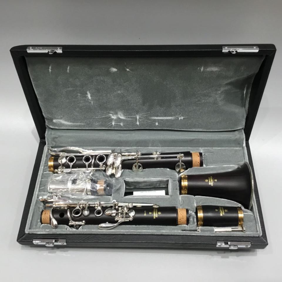 美品】【+消耗品等5点セット】 Buffet Crampon E11S - メルカリ