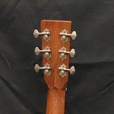 Martin D-28 Street Legend_8
