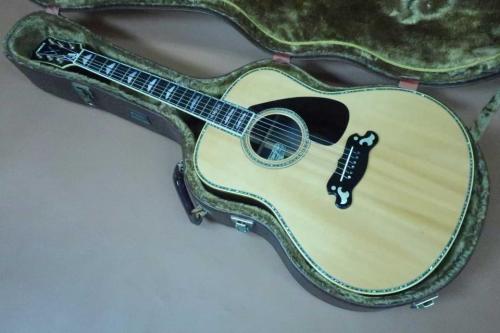 YAMAHA L-53 Special Order Made Model / Ezo Spruce Top・Jacaranda Side and Back :Center Ebony 3-Piece ・Original Grover Peg・Head and Body and Rosette Bias Abalone Trim・Ebony and Mahogany 5P-Neck・Tortoise Color 