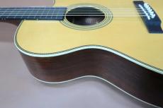 Martin OMC-28M Laurence Juber Custom / Waverly Peg・Solid Adirondack Spruce Top・Solid Madagascar RosewoodSide and Back・Mahogany 1P-Neck・Ebony Fingerboard and Bridge・Herringbone【With Original Hard Case】2005年製_13