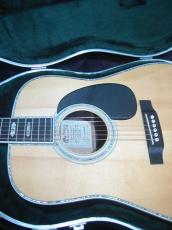 Martin CTM D-45 170th Anniversary / Vertical Logo・Abalone Trim and Rosette・Italian Alpine Spruce Top・Indian Rosewood Side and Back・One-Piece Mahogany Neck・Original Black Pick-guard 【With Original Hard Case】 _9