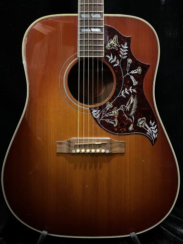 Gibson HummingBird 2001