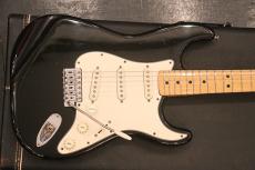 Fender 1973 Stratocaster "Original Black Finish with Excellent Plus Condition"_3