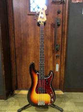 Fender 1966 Precision Bass Sunburst