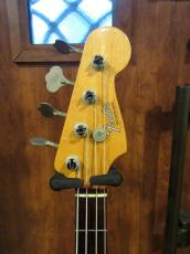 Fender 1966 Precision Bass Sunburst_4