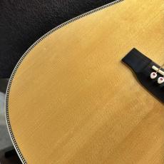 Martin 【試奏動画あり】D-28 Modern Deluxe #3023120【芯立つ低音と艶やかな高音】【当店限定特典付き】【送料当社負担】【池袋店在庫品】_15